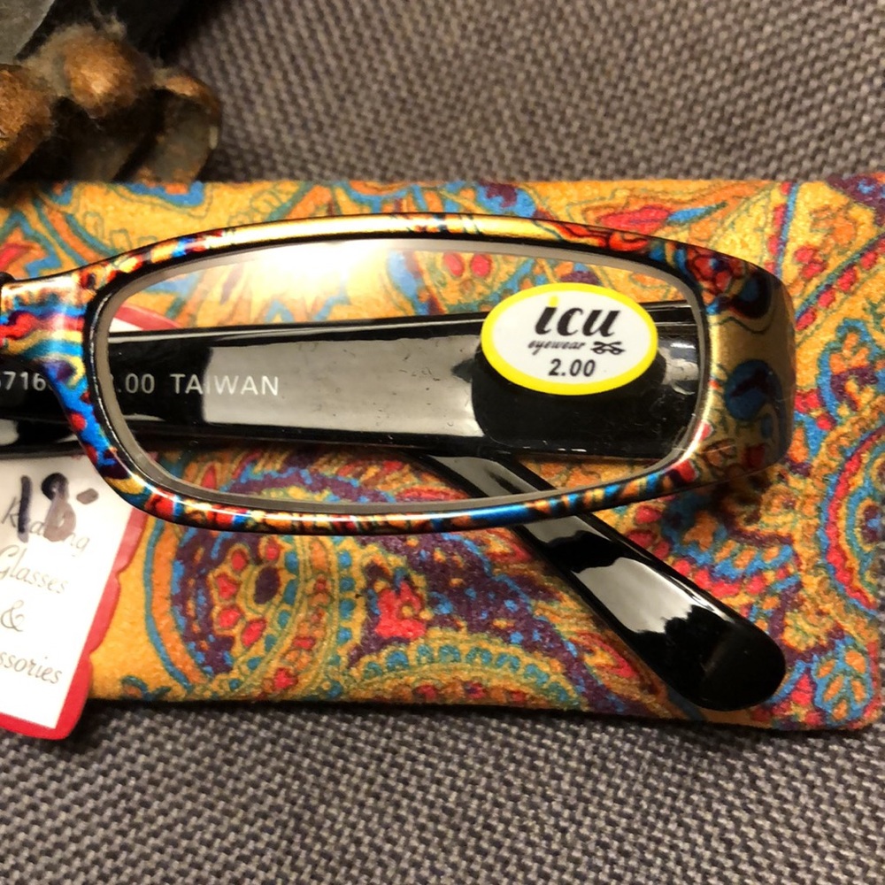 ICU 2.00 Reading Glass and Accessory Set - Picture 5 of 5